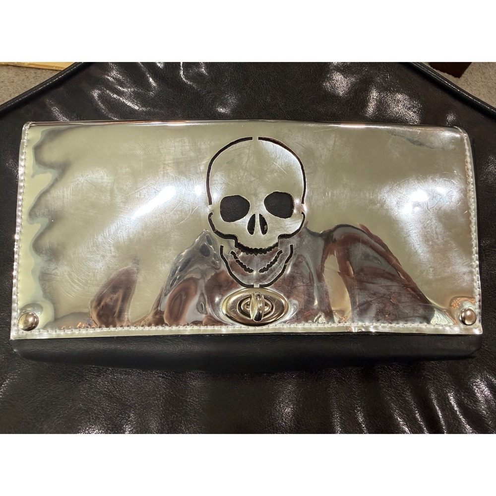 Potrolo Silver Metallic Skull Crossbody Bag Black Gothic Punk Clutch‎ Handbag